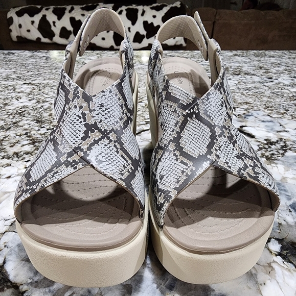 NWOT Brooklyn High Wedge Literide Adjustable Sandle Snake Print W7 Comfort - Picture 6 of 13